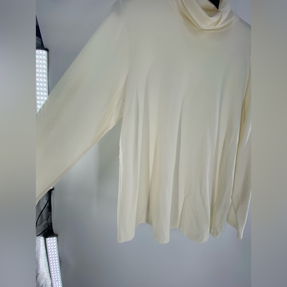 J. Jilll Off White Turtleneck T shirt - Picture 5 of 6